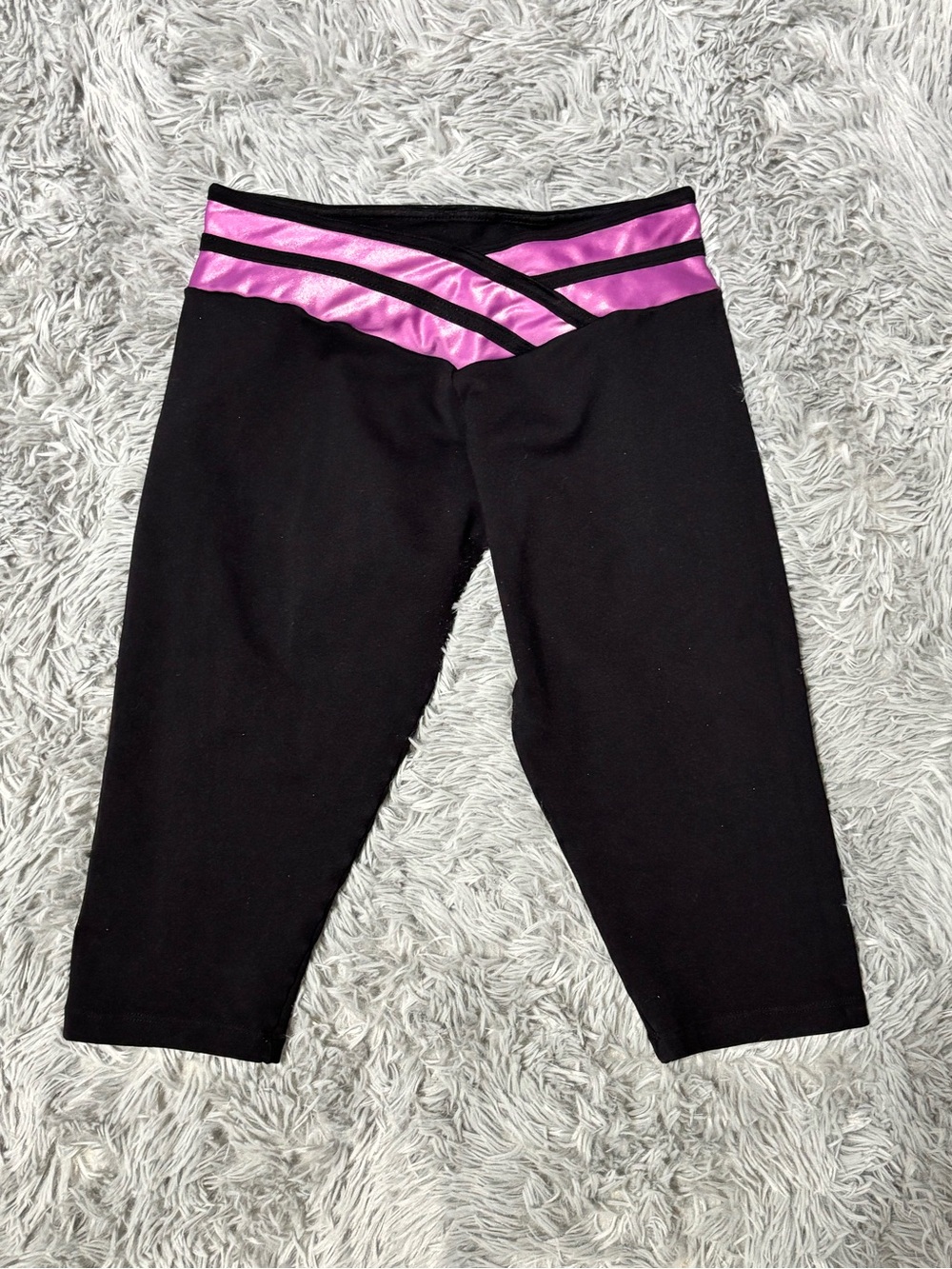 Bia Brazil Black Capri Leggings with Pink Accent Waistband